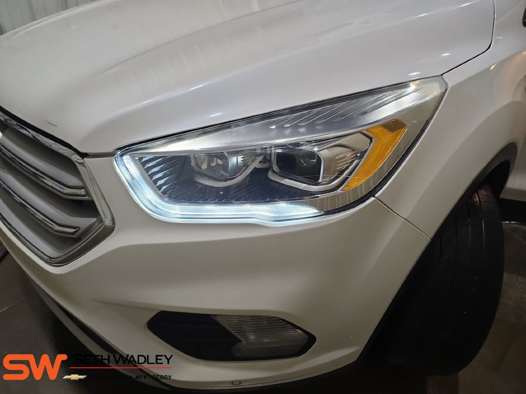 Used 2018 Ford Escape Titanium AWD/4WD image 30