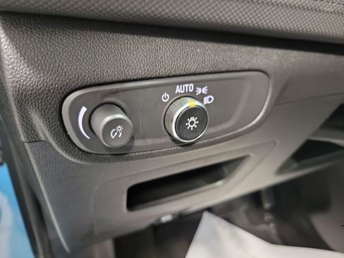 Used 2025 Chevrolet TrailBlazer LT image 30