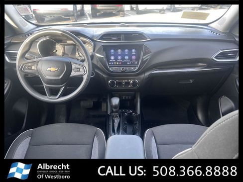 Used 2023 Chevrolet TrailBlazer LT w/ Convenience Package image 23