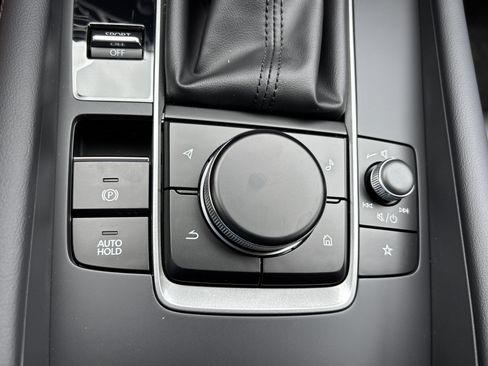 New 2026 MAZDA MAZDA3 2.5 S Sedan w/ Preferred Pkg FWD image 39