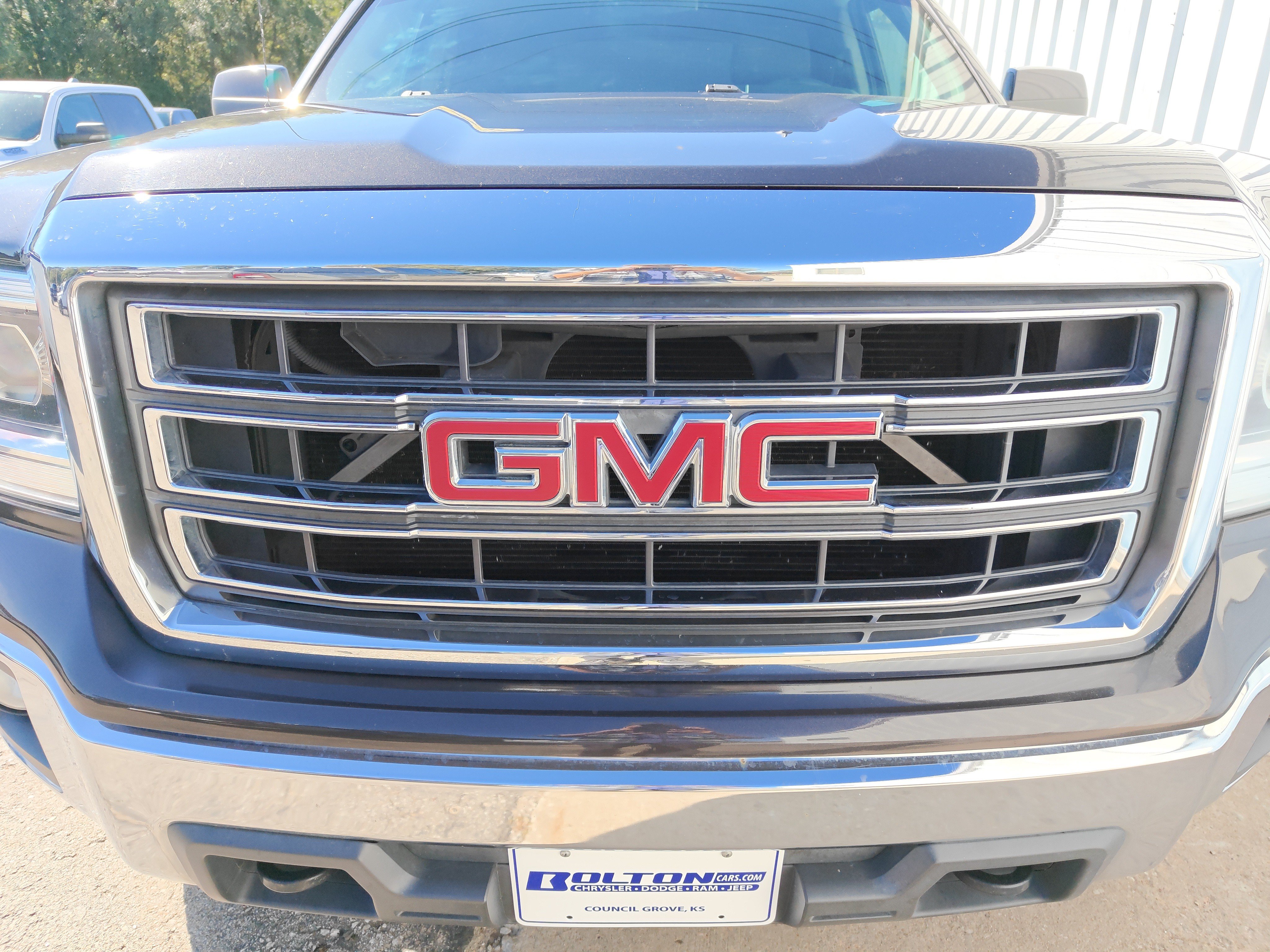 Used 2014 GMC Sierra 1500 SLE w/ SLE Value Package AWD/4WD image 5