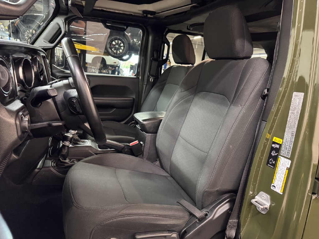 Used 2022 Jeep Wrangler Unlimited Sport AWD/4WD image 18