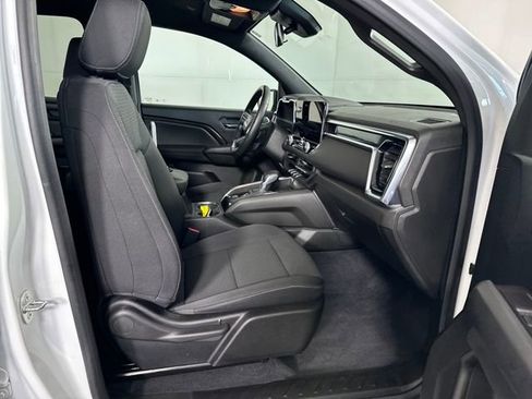 Used 2023 GMC Canyon Elevation image 40