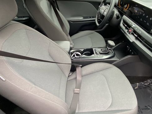 Used 2025 Kia K4 FWD image 16