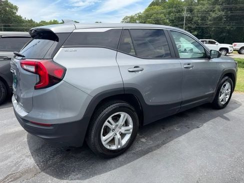 Certified 2024 GMC Terrain SLE AWD/4WD image 4
