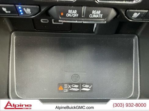 Used 2024 GMC Yukon AT4 AWD/4WD image 19