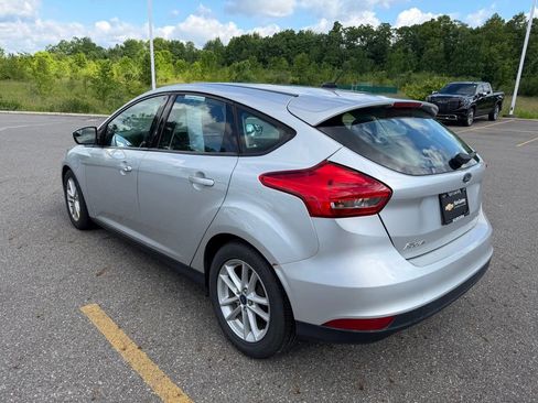 Used 2018 Ford Focus SE FWD image 5