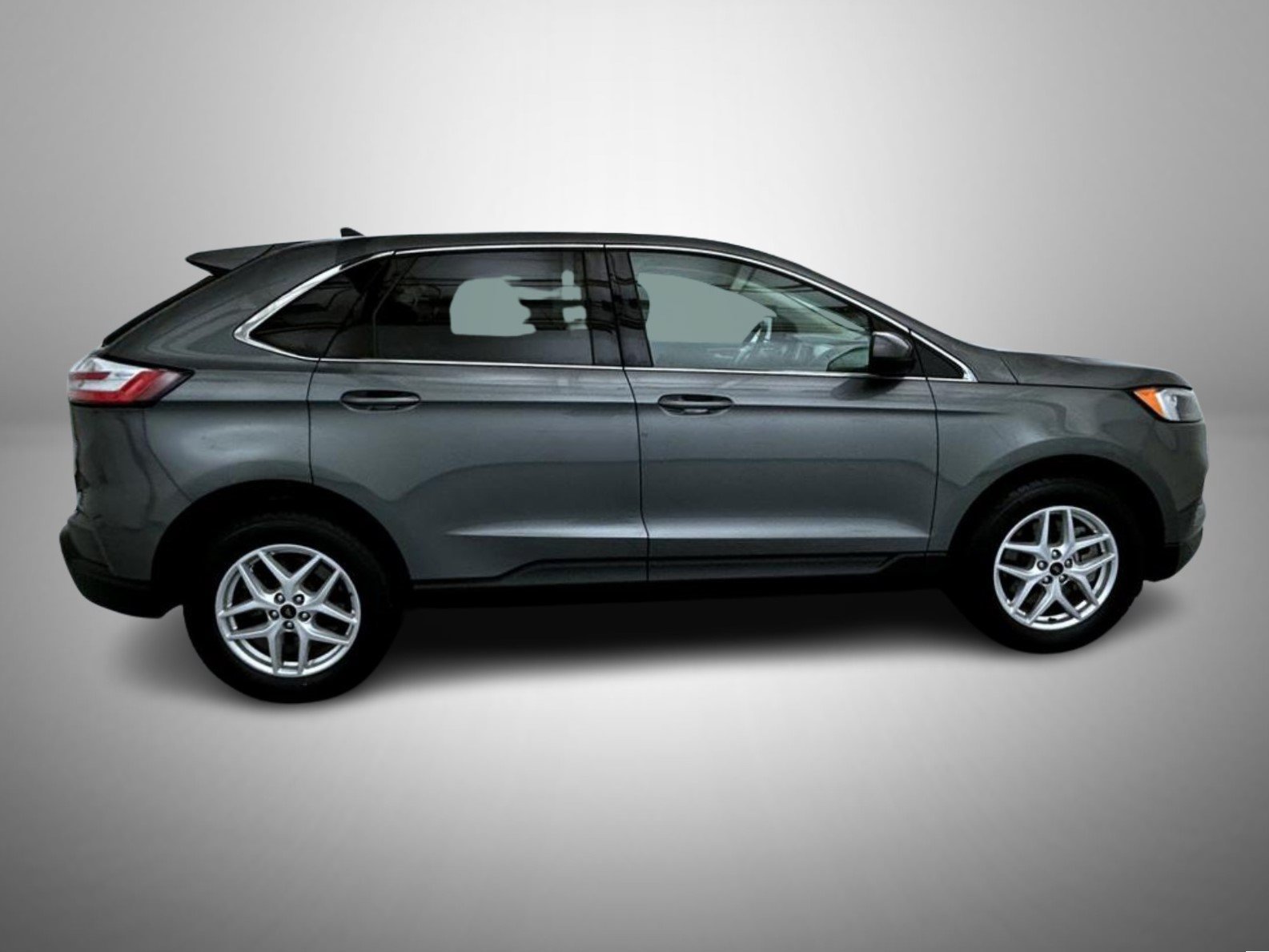 Used 2024 Ford Edge SEL w/ Convenience Package AWD/4WD image 4