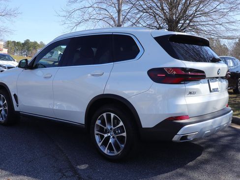 New 2026 BMW X5 sDrive40i w/ Premium Package image 5