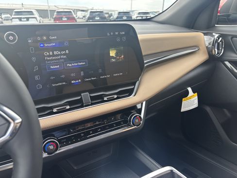 New 2026 Chevrolet Equinox ACTIV w/ LPO, Floor Liner Package image 24