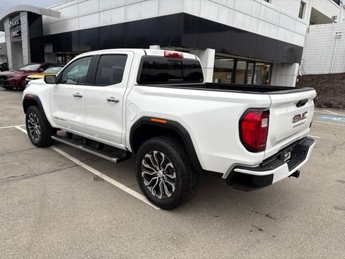 Used 2026 GMC Canyon Denali image 3