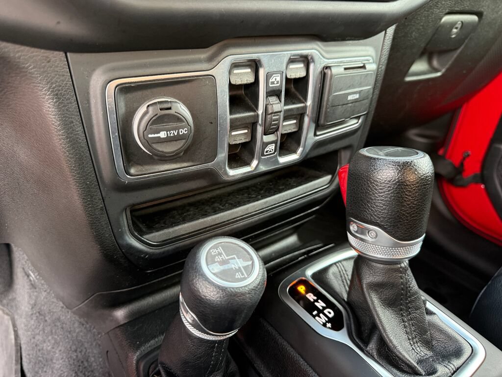 Used 2020 Jeep Gladiator Sport w/ Quick Order Package 24S AWD/4WD image 26