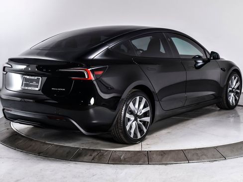 Used 2024 Tesla Model 3 Long Range AWD/4WD image 6