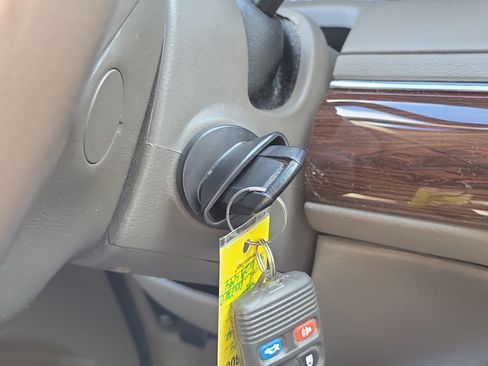 Used 2004 Mercury Grand Marquis LS image 24