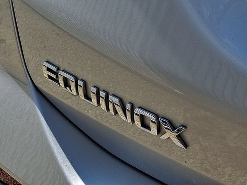 Used 2020 Chevrolet Equinox LS FWD image 11