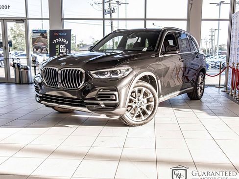 Used 2022 BMW X5 xDrive40i w/ Premium Package image 7