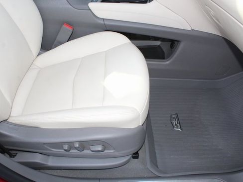 Used 2023 Cadillac XT5 Premium Luxury w/ Technology Package image 17