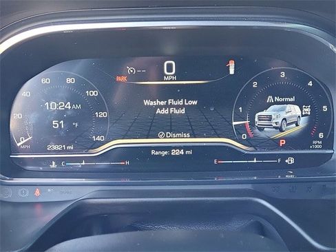 Used 2024 GMC Yukon XL AT4 image 11