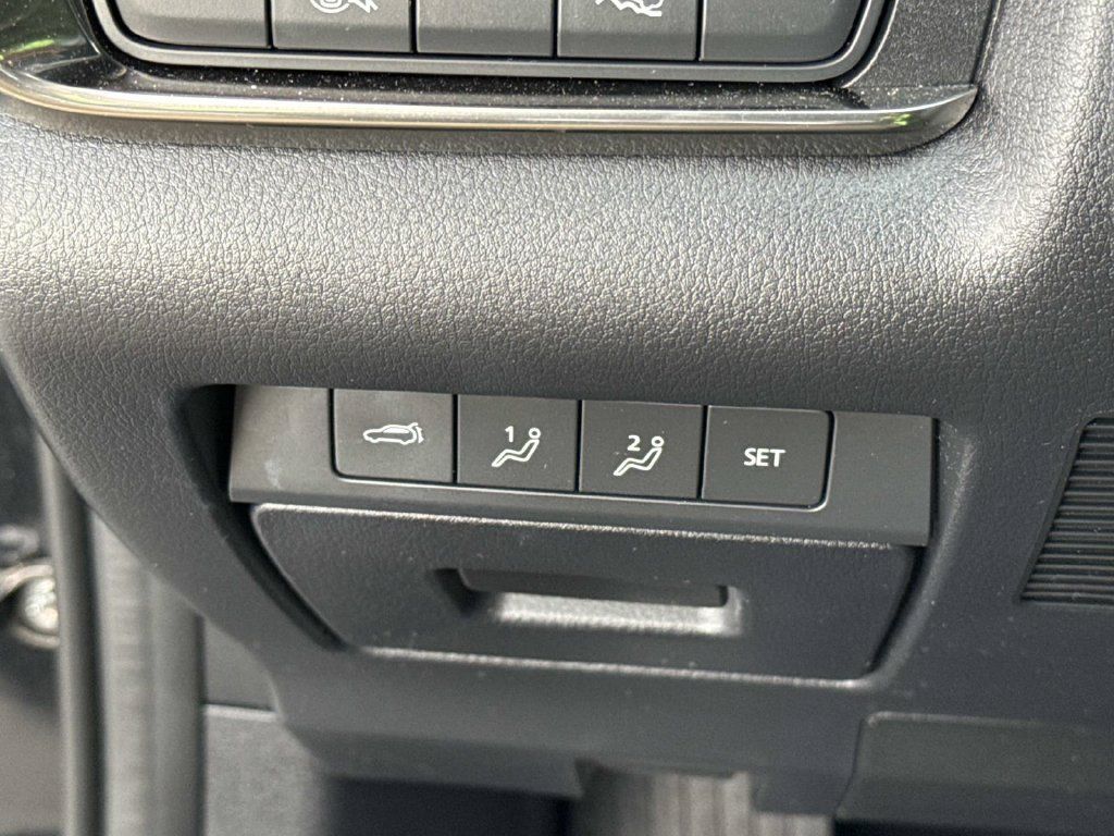 Used 2024 MAZDA CX-30 AWD 2.5 S w/ Premium Package image 44