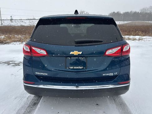 Used 2020 Chevrolet Equinox LT w/ Driver Convenience Package image 4