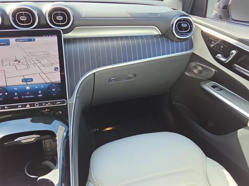 Certified 2024 Mercedes-Benz GLC 300 image 14