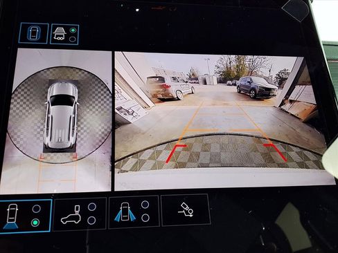 New 2026 GMC Acadia AT4 w/ Luxury Package image 14