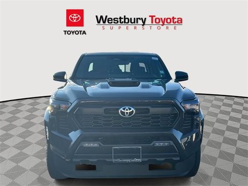 Used 2024 Toyota Tacoma TRD Sport image 3