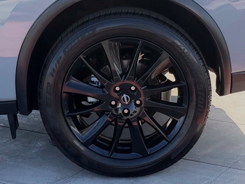 Used 2024 Nissan Murano SV w/ SV Midnight Edition Package FWD image 9