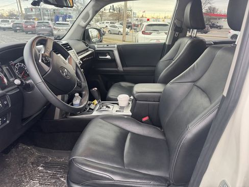 Used 2022 Toyota 4Runner Limited image 5