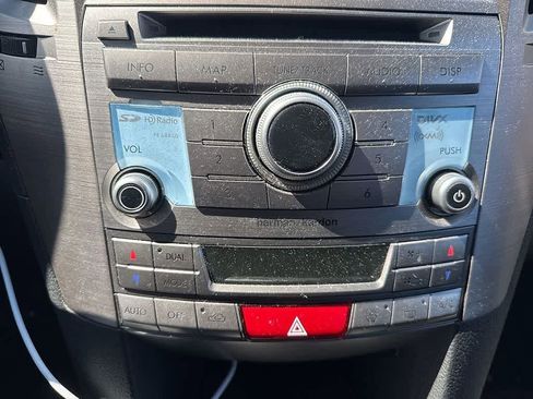 Used 2014 Subaru Outback 2.5i Limited image 17