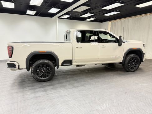New 2026 GMC Sierra 2500 AT4 image 7