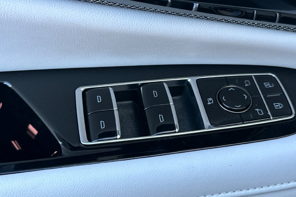 New 2027 Cadillac Optiq Luxury RWD image 11