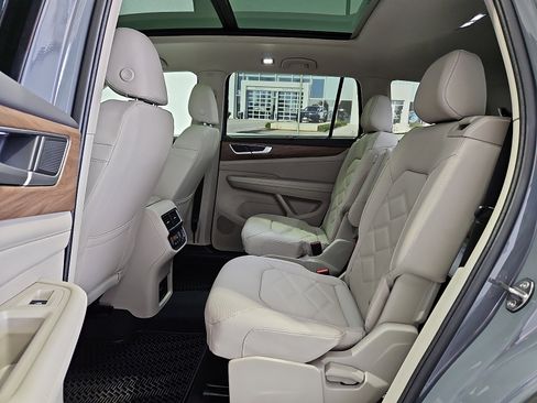 New 2026 Volkswagen Atlas SE FWD image 13