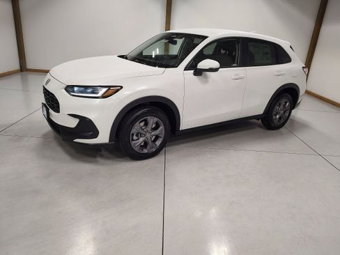 New 2026 Honda HR-V LX image 4