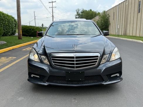 Used 2011 Mercedes-Benz E 350 4MATIC Sedan image 5