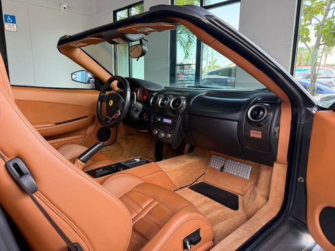 Used 2006 Ferrari F430 Spider RWD image 36