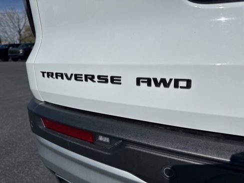 Used 2024 Chevrolet Traverse Z71 w/ Enhanced Driving Package image 11