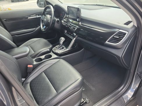 Used 2021 Kia Seltos EX AWD/4WD image 3