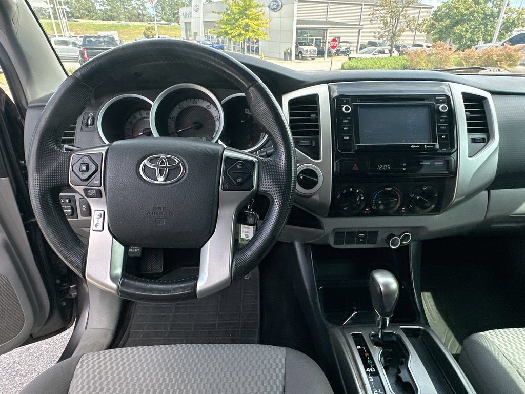 Used 2014 Toyota Tacoma 4x4 Double Cab w/ SR5 Package image 19