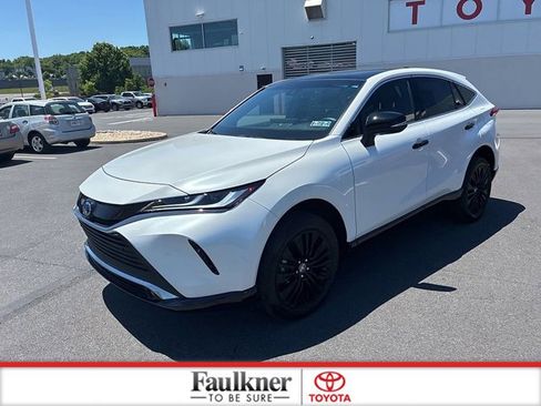 Used 2023 Toyota Venza Nightshade AWD/4WD image 17