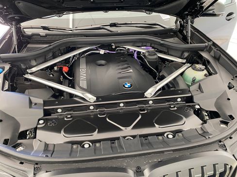 New 2026 BMW X7 xDrive40i w/ M Sport Package image 33