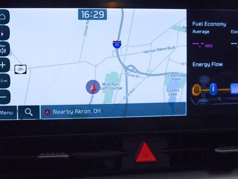 Used 2023 Kia Sportage EX image 18