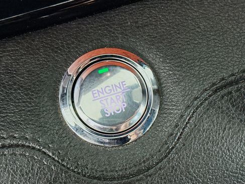 Used 2024 Lincoln Navigator Reserve image 21