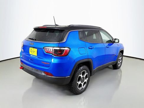 Used 2022 Jeep Compass Trailhawk w/ Trailhawk Convenience Group AWD/4WD image 6