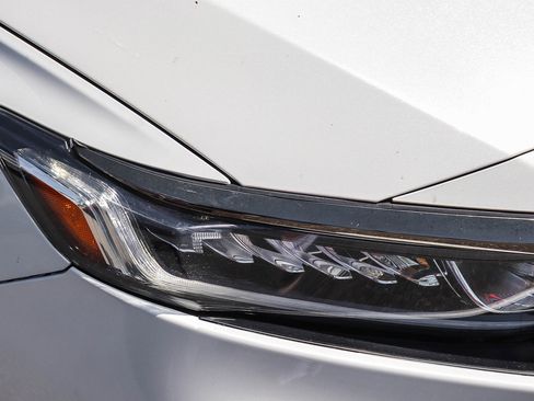 Used 2019 Honda Accord Sport image 6