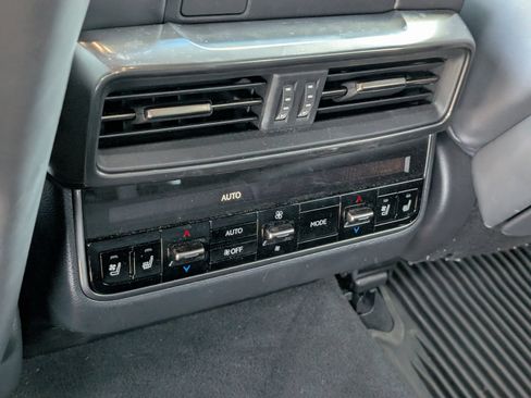Used 2023 Lexus LX 600 4WD w/ Appearance Package image 15