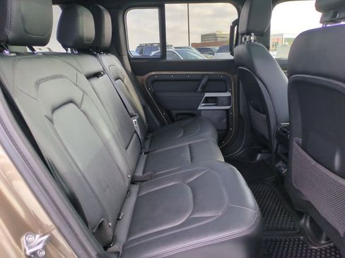Used 2023 Land Rover Defender 110 S AWD/4WD image 21