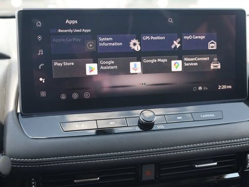Certified 2025 Nissan Rogue SL w/ Tech Package AWD/4WD image 17