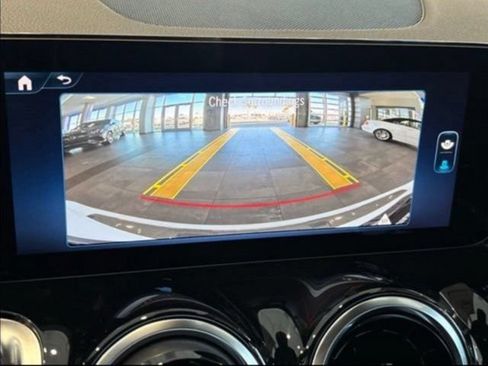 New 2026 Mercedes-Benz GLB 250 4MATIC image 16