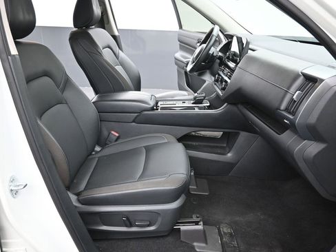 Used 2022 Nissan Pathfinder SL image 27